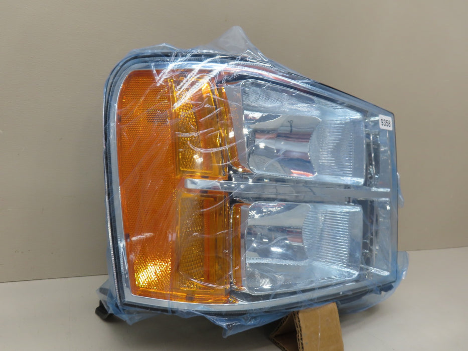 2007-2014 GMC SIERRA 1500 2500 RIGHT PASSENGER SIDE HEADLIGHT AFTERMARKET 9358