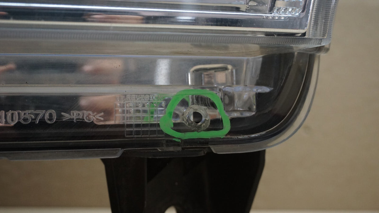 2014-2020 DODGE DURANGO FRONT RIGHT PASSENGER SIDE HEADLIGHT CHROME HALOGEN OEM