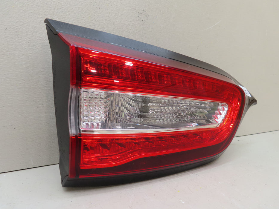 2015 2016 JEEP CHEROKEE REAR LEFT DRIVER INNER TAIL LIGHT OEM 68102921AC