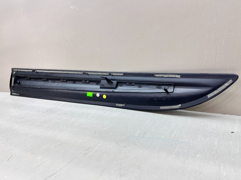 2019-2024 PORSCHE MACAN RH FRONT DOOR LOWER MOLDING TRIM 95B.837.890.1R OEM
