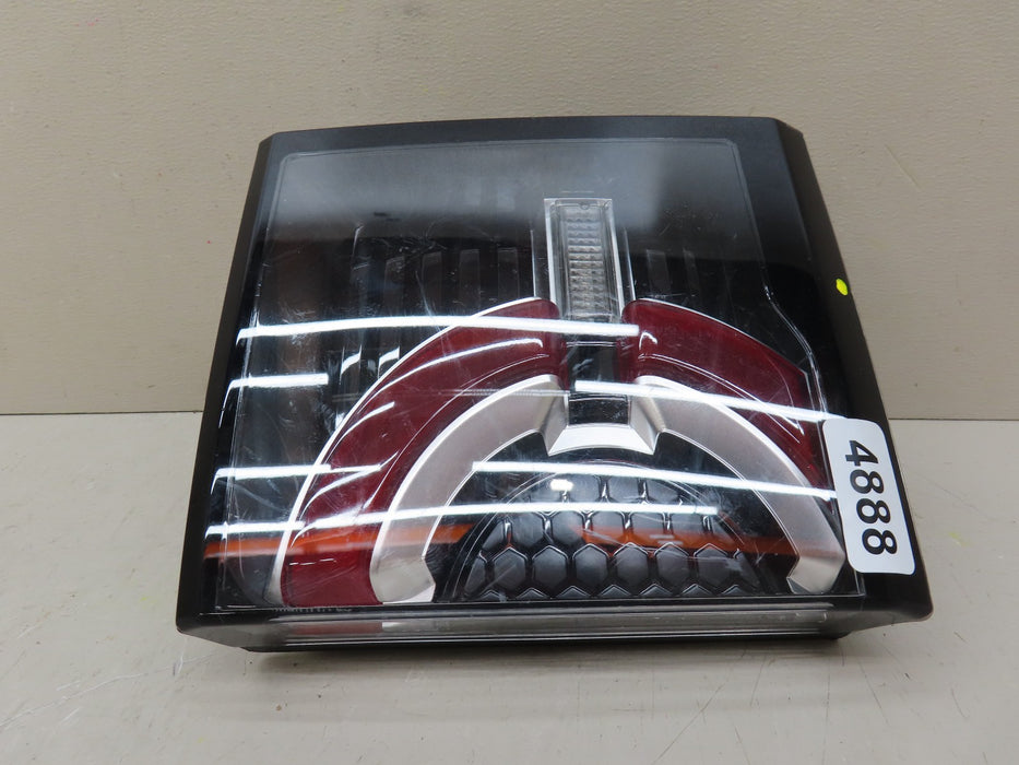 2015-2017 LAND ROVER DISCOVERY SPORT REAR RIGHT PASSENGER INNER TAIL LIGHT OEM