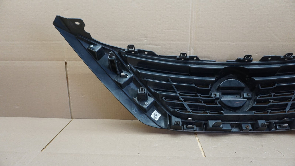 2016-2018 NISSAN ALTIMA FRONT BUMPER RADIATOR GRILLE GRILL W/ CHROME MOLDING OEM