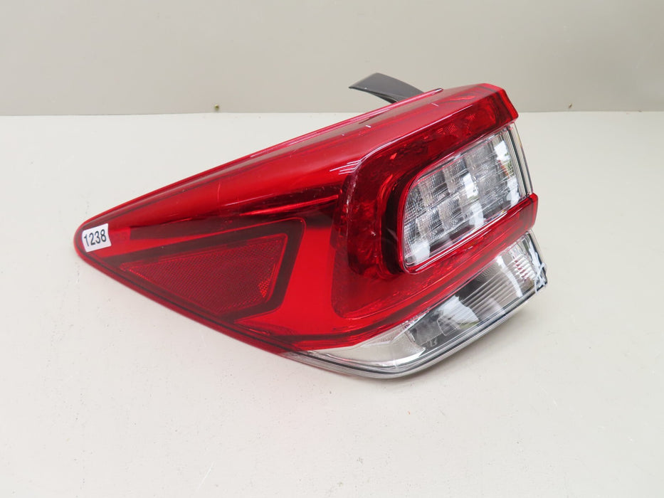 2017-2019 SUBARU CROSSTREK REAR LEFT DRIVER SIDE TAILLIGHT LAMP ASSEMBLY OEM