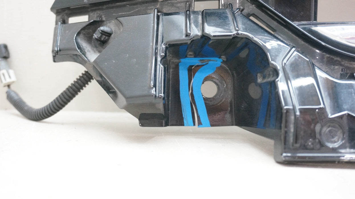 2024-2025 CHEVROLET SILVERADO 2500 3500 HD FRONT BUMPER GRILLE OEM