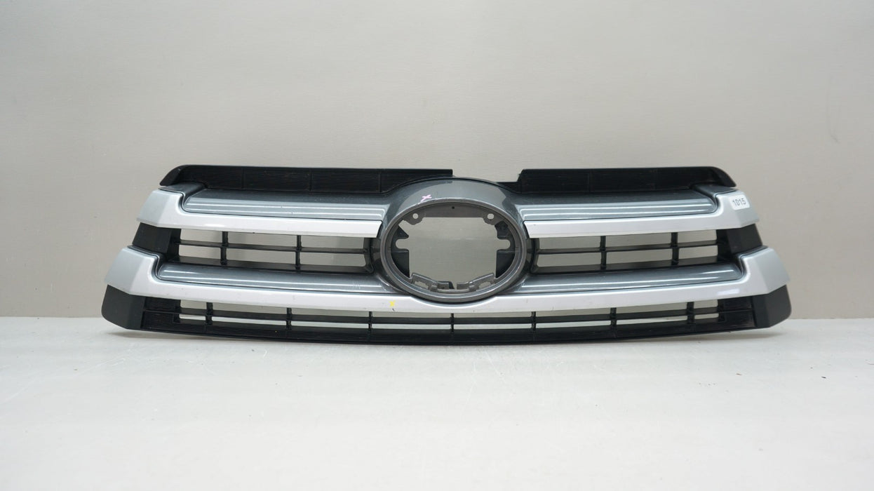 2017-2019 TOYOTA HIGHLANDER FRONT BUMPER RADIATOR GRILLE OEM 53101-0E240