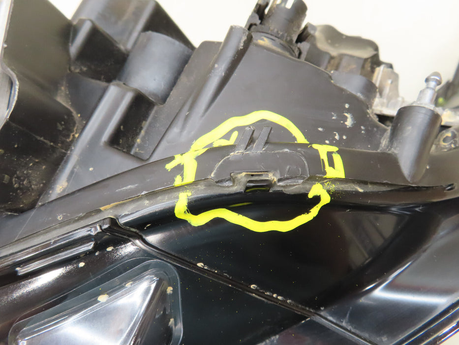 2017-2019 LAND ROVER DISCOVERY FRONT RIGHT PASSENGER HEADLIGHT LED OEM