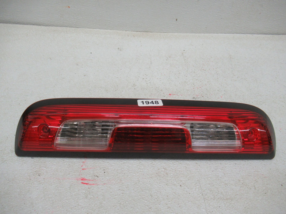 2014 - 2018 CHEVROLET SILVERADO 1500 HIGH MOUNTED 3RD THIRD BRAKE STOP LAMP OEM