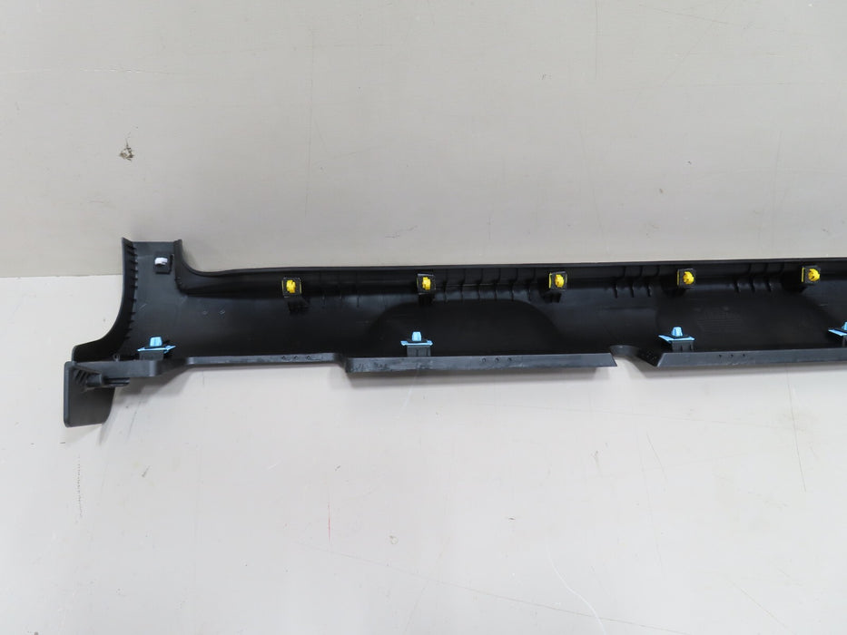 2020-2021 HYUNDAI VENUE LEFT ROCKER SKIRT MOLDING COVER PANEL OEM 87751-K2000