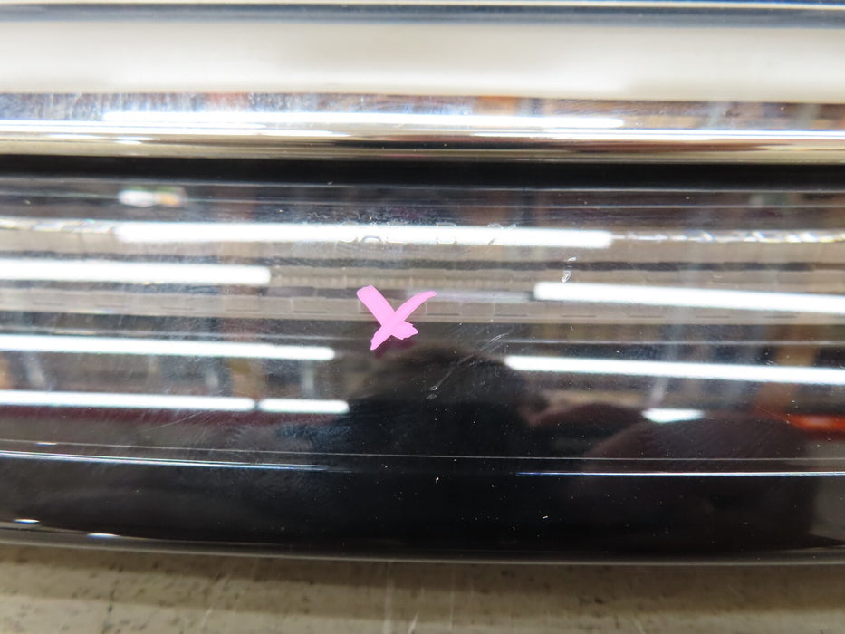 2022 2023 MERCEDES-BENZ EQS 580 FRONT CENTER LIGH BAR LED OEM