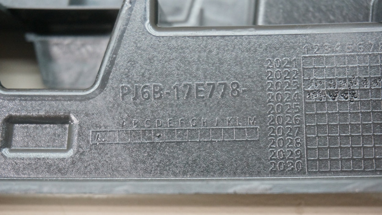 2023-2025 FORD ESCAPE FRONT GRILLE REINFORCEMENT TRIM PJ6B-17E778 OEM