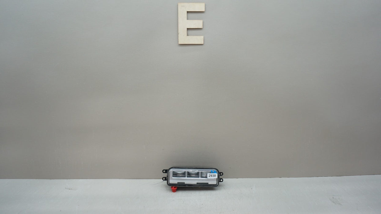 2022-2025 TOYOTA TUNDRA FRONT RIGHT PASSENGER SIDE FOG LIGHT OEM