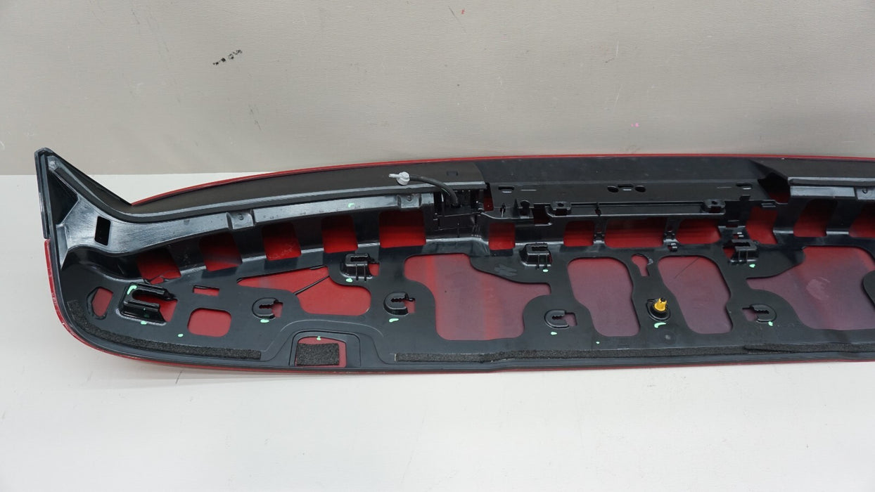 2016-2018 FIAT 500X 4DR SUV REAR UPPER LIFTGATE TAILGATE SPOILER OEM 735571136