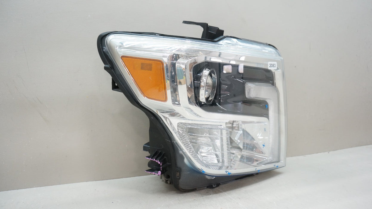2016-2019 NISSAN TITAN FRONT RIGHT SIDE HID LED HEADLIGHT OEM 26010EZ22B