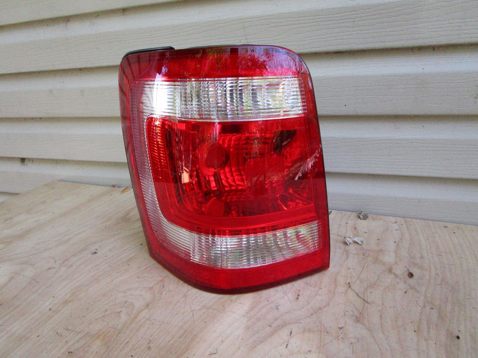 08 09 10 11 12 FORD ESCAPE REAR LEFT TAIL LIGHT OEM