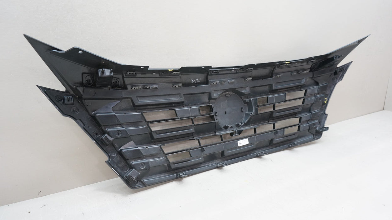 2024-2025 NISSAN ROGUE FRONT BUMPER RADIATOR GRILLE OEM 62310-6EN0A