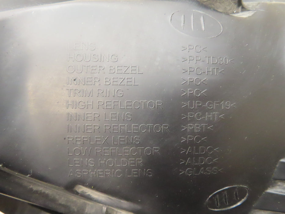 2013-2016 BUICK ENCORE RIGHT PASSENGER SIDE HEADLIGHT OEM 42359596