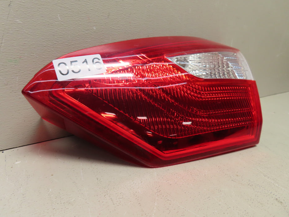 2012-2014 Ford Focus SEDAN RIGHT INNER TAILLIGHT LAMP OEM