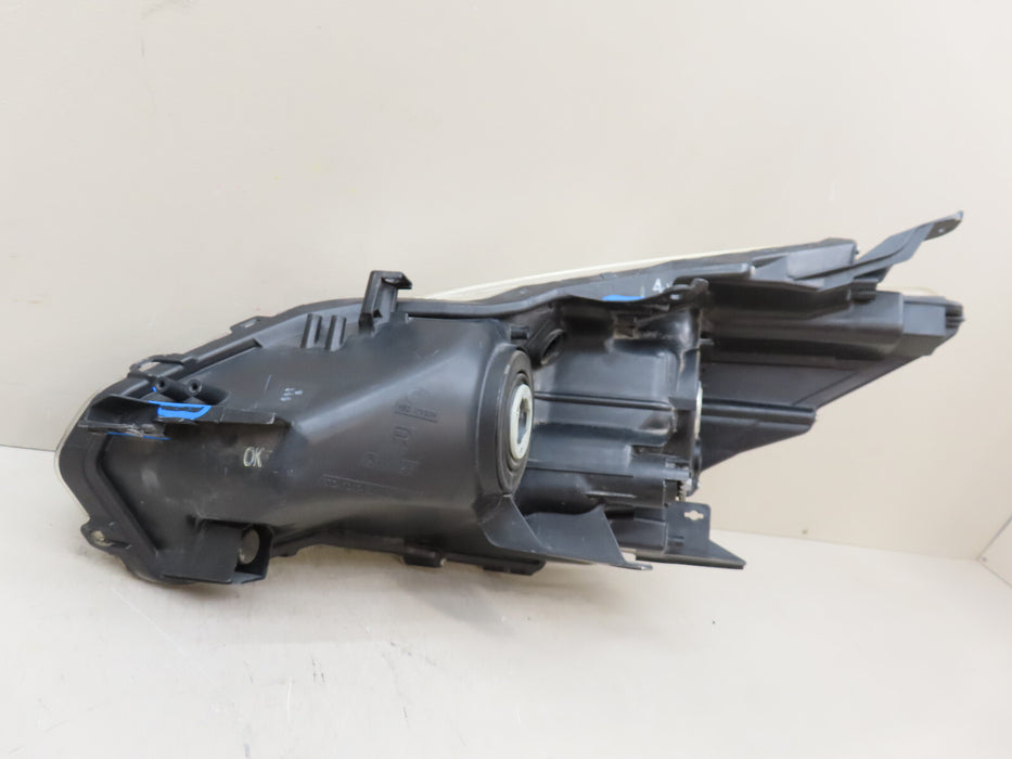 2012-2014 TOYOTA PRIUS V FRONT RIGHT PASSENGER SIDE HALOGEN LAMP OEM