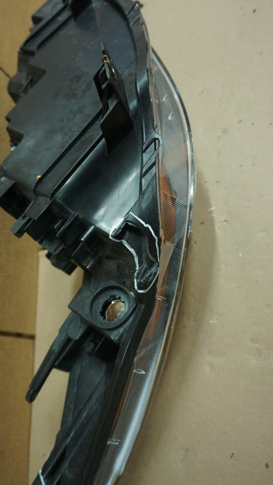2010-2013 MAZDA 3 FRONT LEFT DRIVER SIDE HEADLIGHT HALOGEN LAMP LIGHT OEM