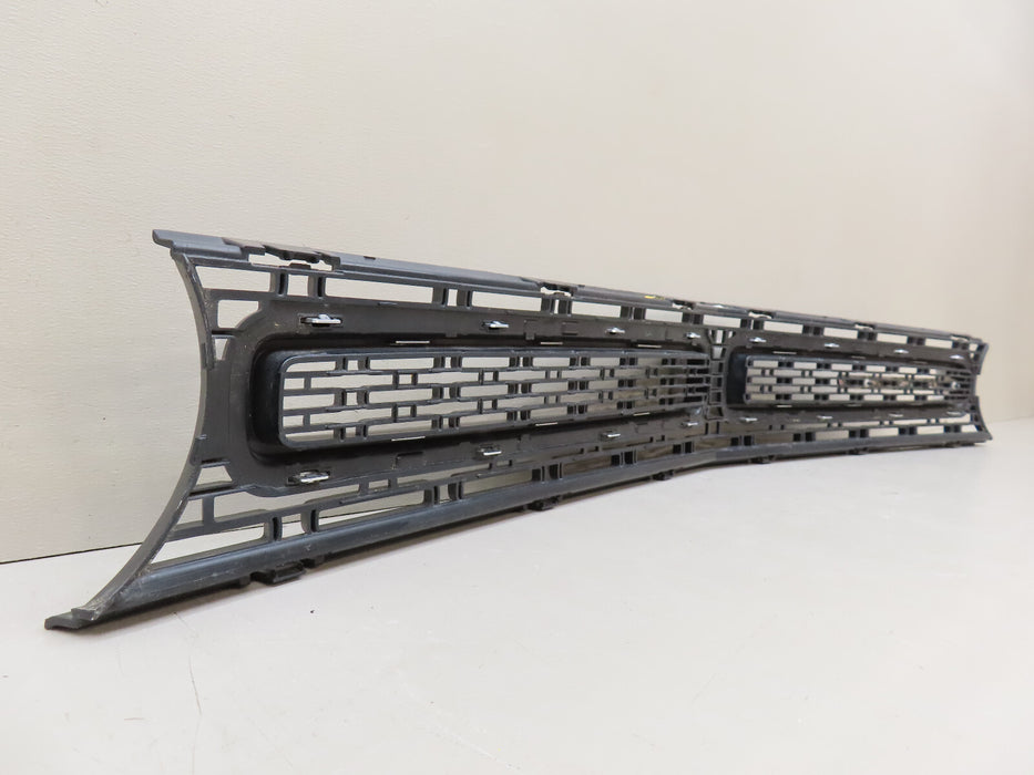 2015-2019 DODGE CHALLENGER FRONT UPPER RADIATOR GRILLE GRILL OEM 9403971