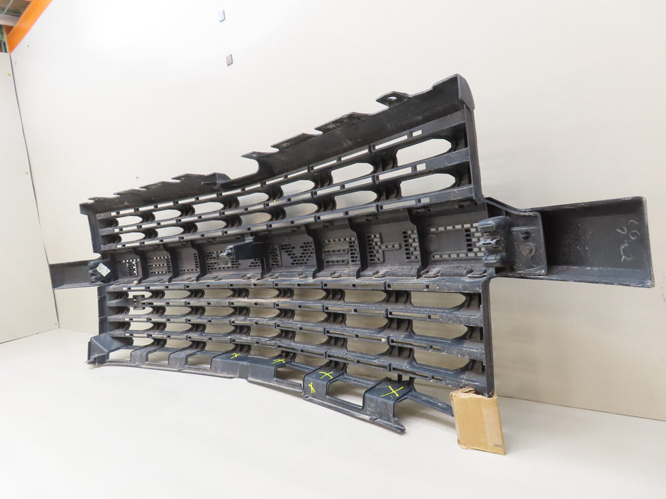 ..2019-2021 CHEVROLET SILVERADO 1500 FRONT BUMPER RADIATOR GRILLE OEM