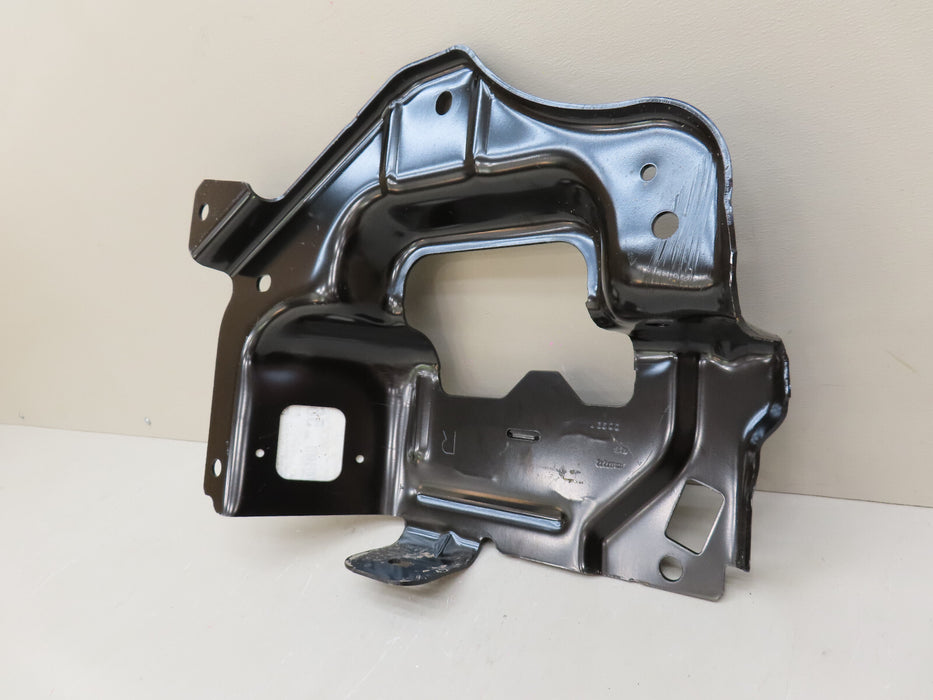 2014 2015 CHEVROLET SILVERADO 1500 FRONT RIGHT BUMPER INNER BRACKET OEM 22944861