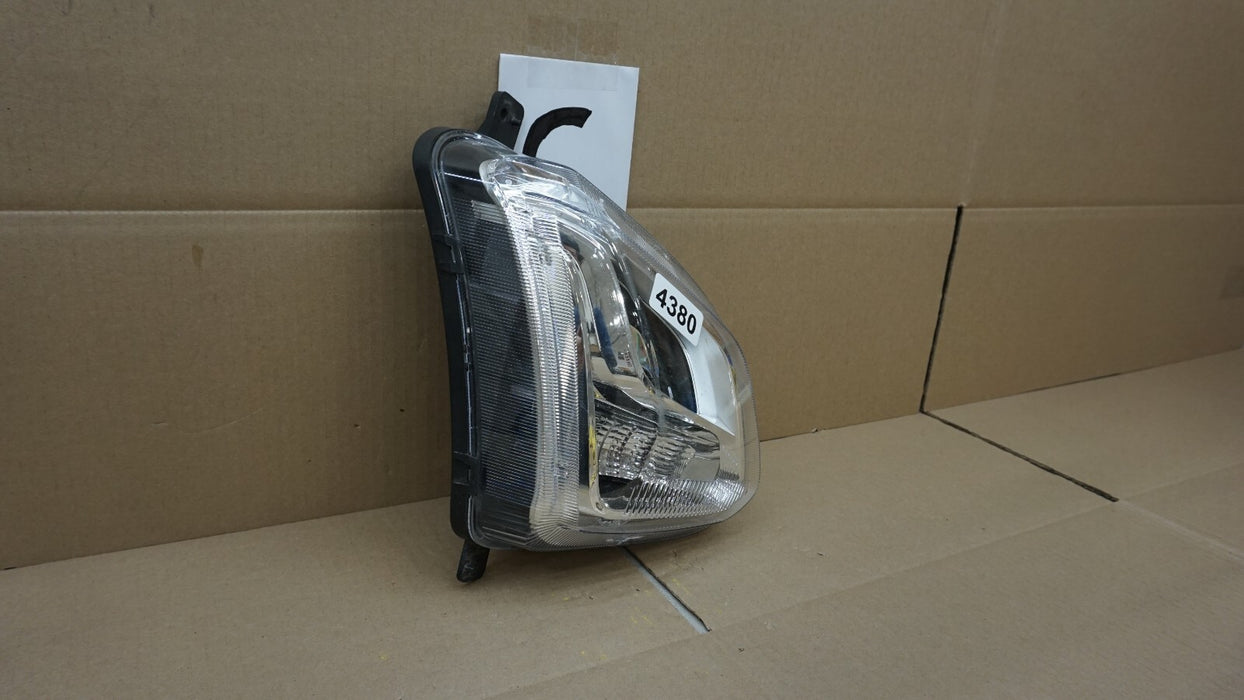 2018-2021 CHEVROLET EQUINOX FRONT RIGHT PASSENGER SIDE FOG LIGHT HALOGEN OEM