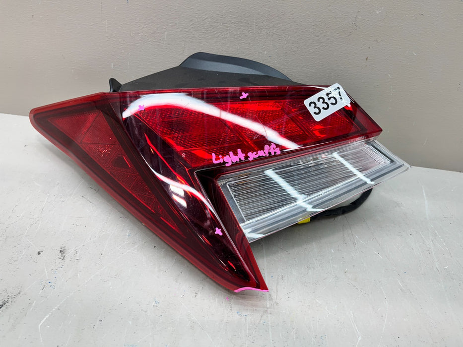 2021-2026 HYUNDAI ELANTRA LH LEFT OUTER TAIL LIGHT OEM 92401-AA020