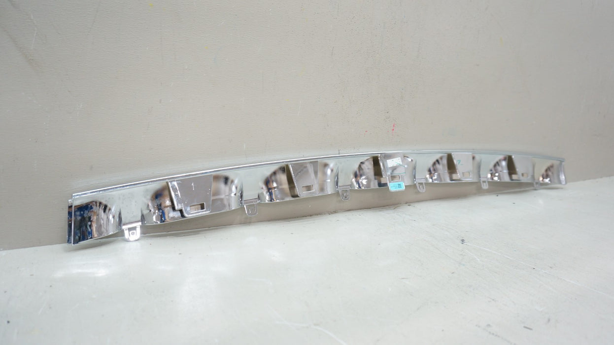 2022-2025 JEEP GRAND CHEROKEE CENTER GRILLE CHROME MOLDING 6YX34LS1AB OEM