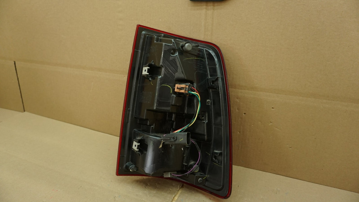 2013-2019 DODGE RAM 1500 LEFT DRIVER SIDE TAIL LIGHT OEM