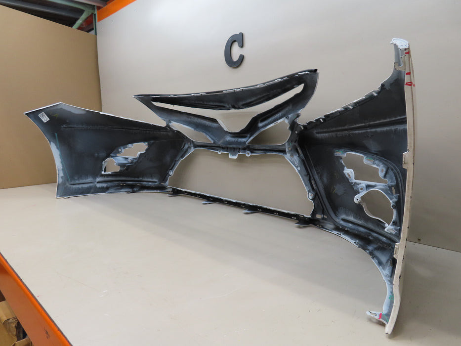 2018 2019 TOYOTA CAMRY FRONT BUMPER COVER OEM 52119-06E30