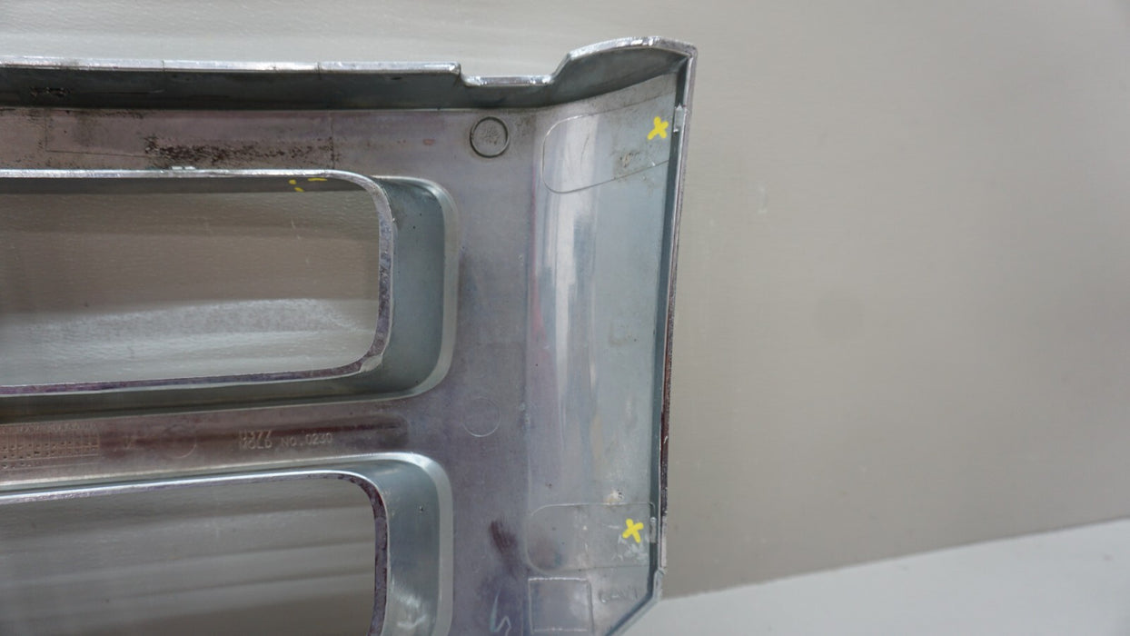 2008-2012 FORD ESCAPE FRONT RADIATOR GRILLE OEM 8L848150
