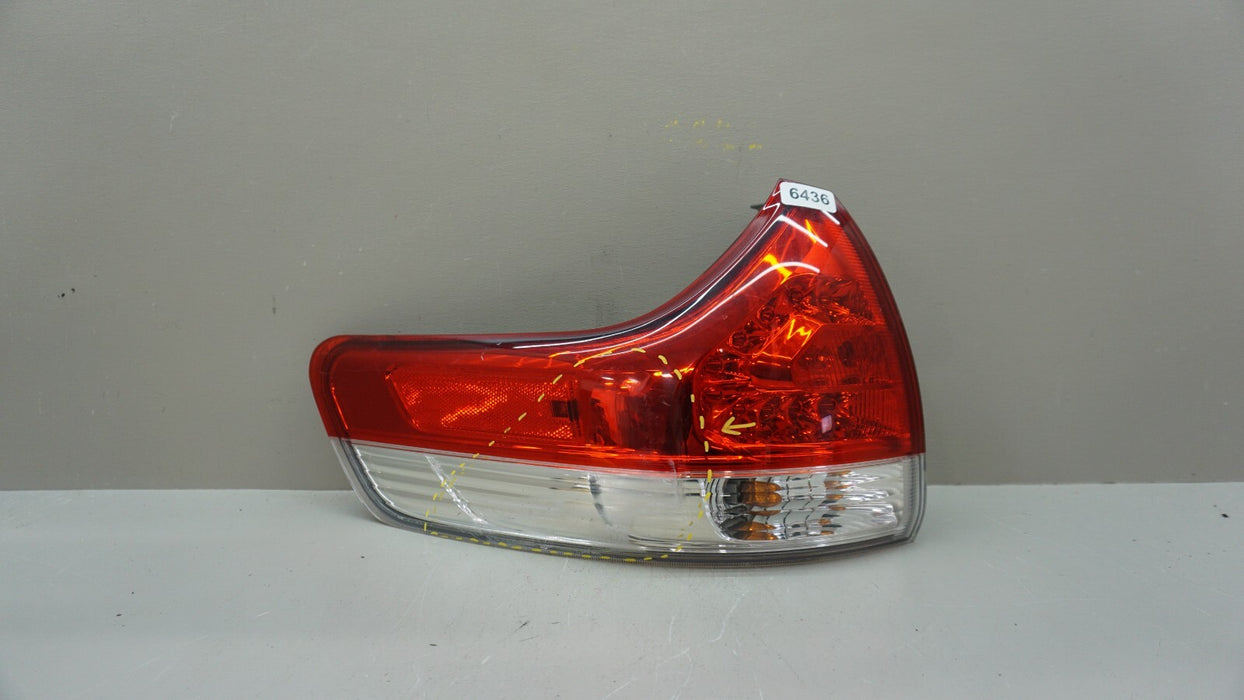 2011-2014 TOYOTA SIENNA REAR LH LEFT DRIVER SIDE OUTER TAIL LIGHT OEM