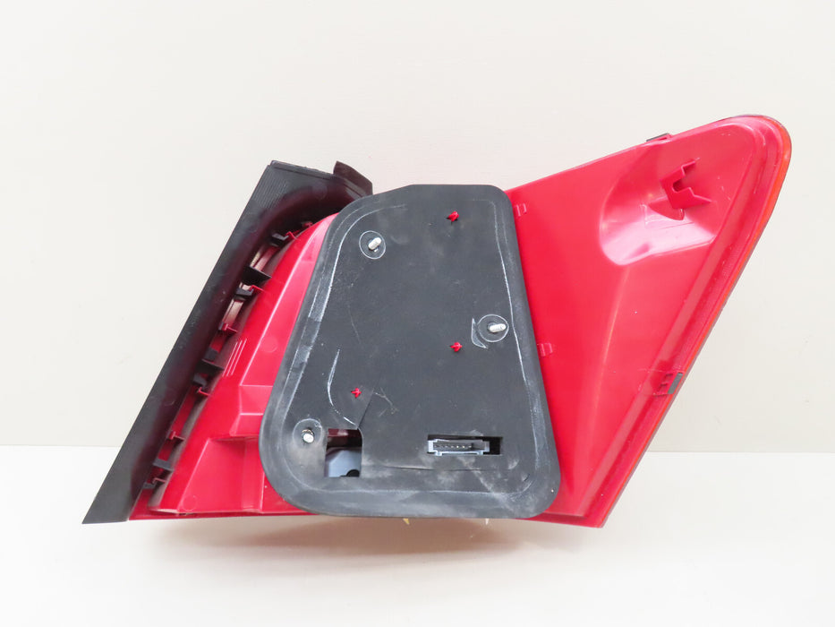 2013-2015 MERCEDES-BENZ GLK 250 REAR LEFT DRIVER SIDE TAIL LIGHT OEM A2049060357