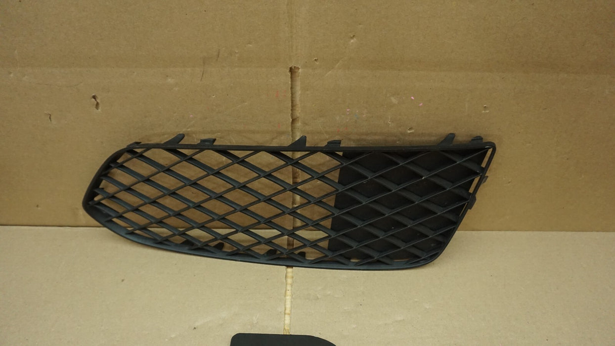 2017-2020 BENTLEY BENTAYGA FRONT BUMPER GRILLE GRILL OEM 36A 807 682 17 18 19 20