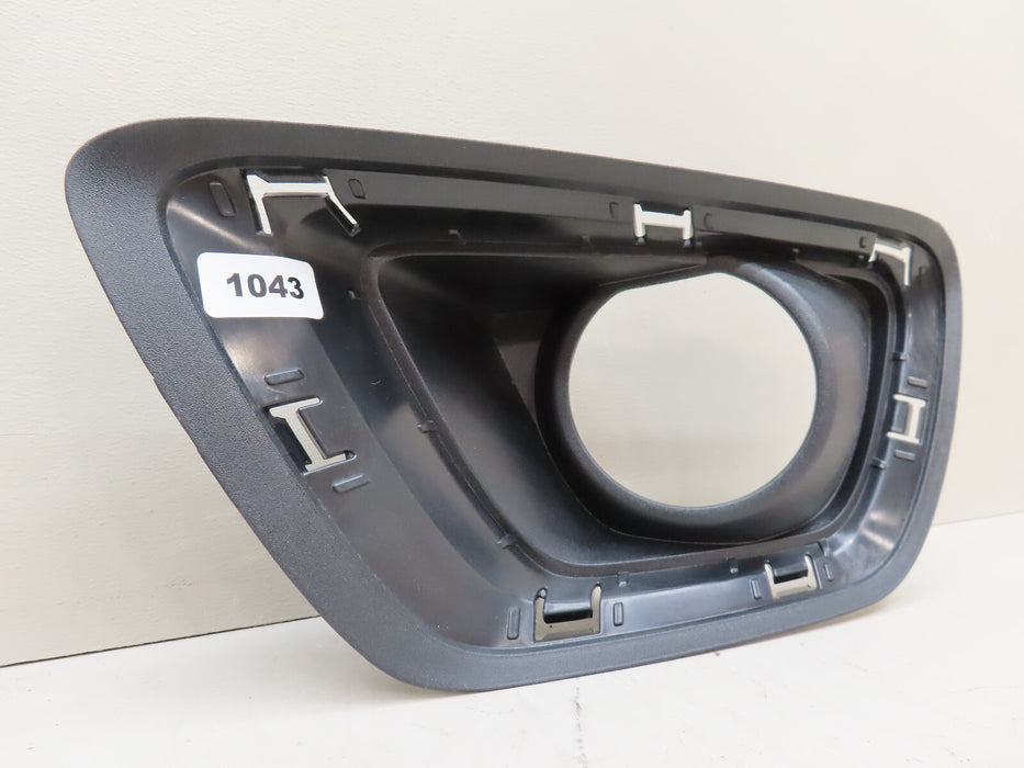 2015-2020 CHEVROLET COLORADO FRONT LEFT DRIVER SDIE FOG LIGHT COVER OEM