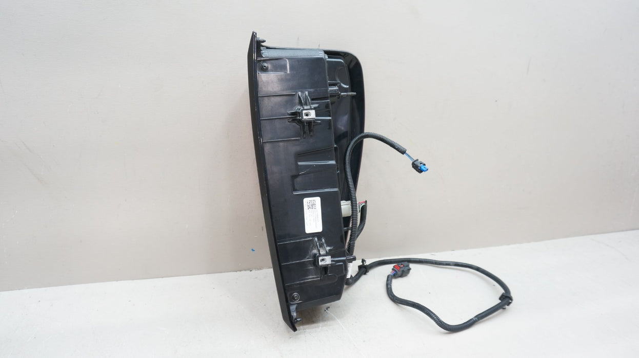 2019-2025 GMC SIERRA 1500 REAR LEFT DRIVER SIDE TAIL LIGHT OEM 84760017