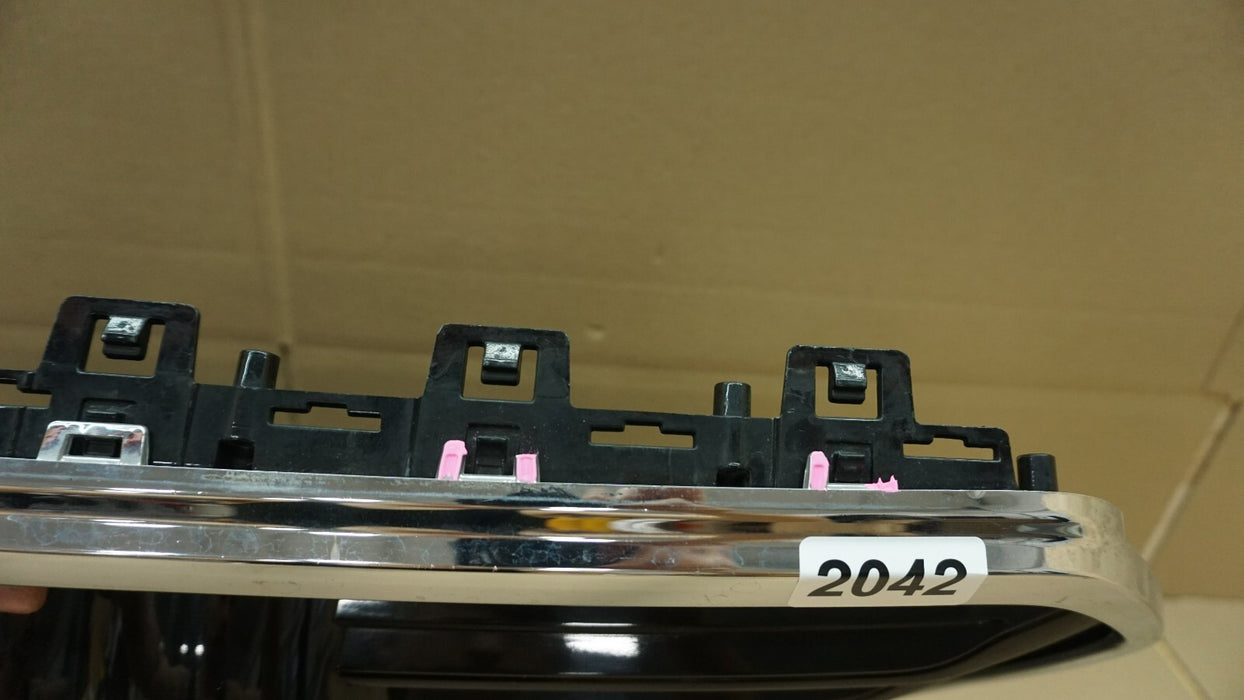 2012-2015 AUDI A6 FRONT BUMPER CENTER GRILL GRILLE OEM  4G0853653A 12 13 14 15