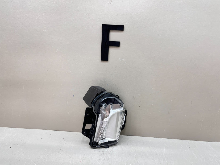 2013-2017 CADILLAC XTS LH LEFT LED DRL FOG LIGHT OEM 20874077