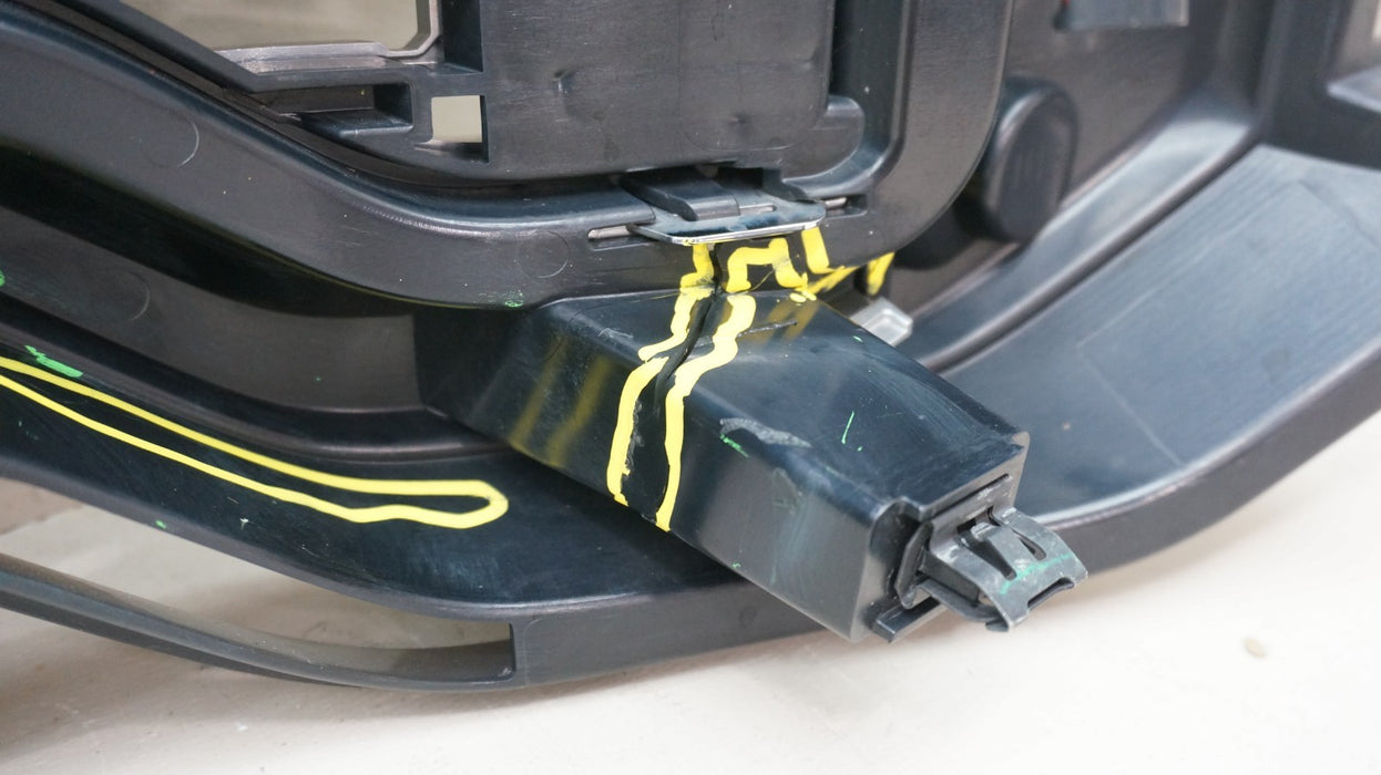 2020-2023 GMC SIERRA 2500HD 3500HD FRONT RADIATOR GRILLE GRILL 84656390 OEM