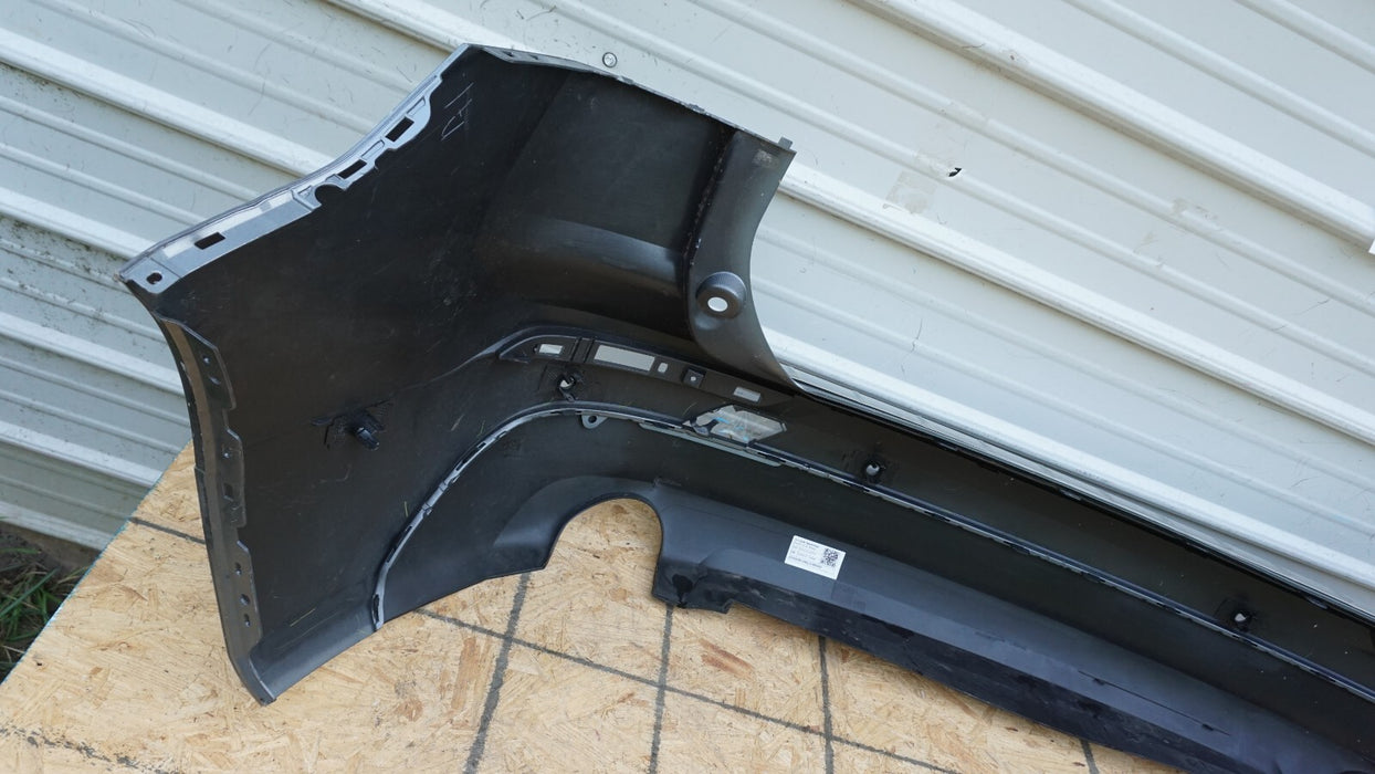 2018-2020 VOLVO XC60 REAR BUMPER PLASTIC COVER PANEL FACTORY OEM 18 19 20