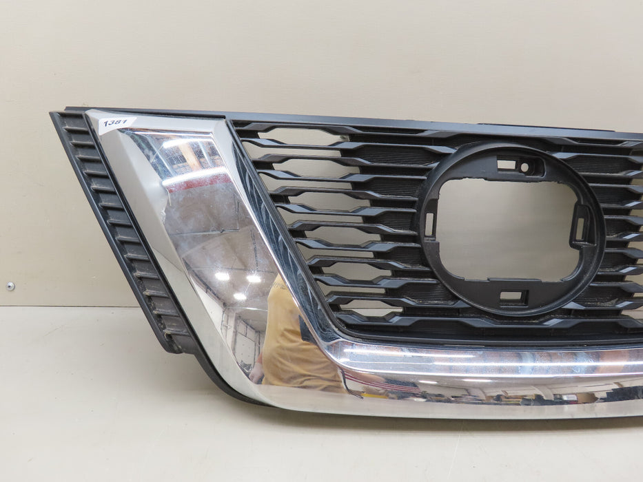 2017-2020 NISSAN ROGUE FRONT RADIATOR GRILL GRILLE OEM