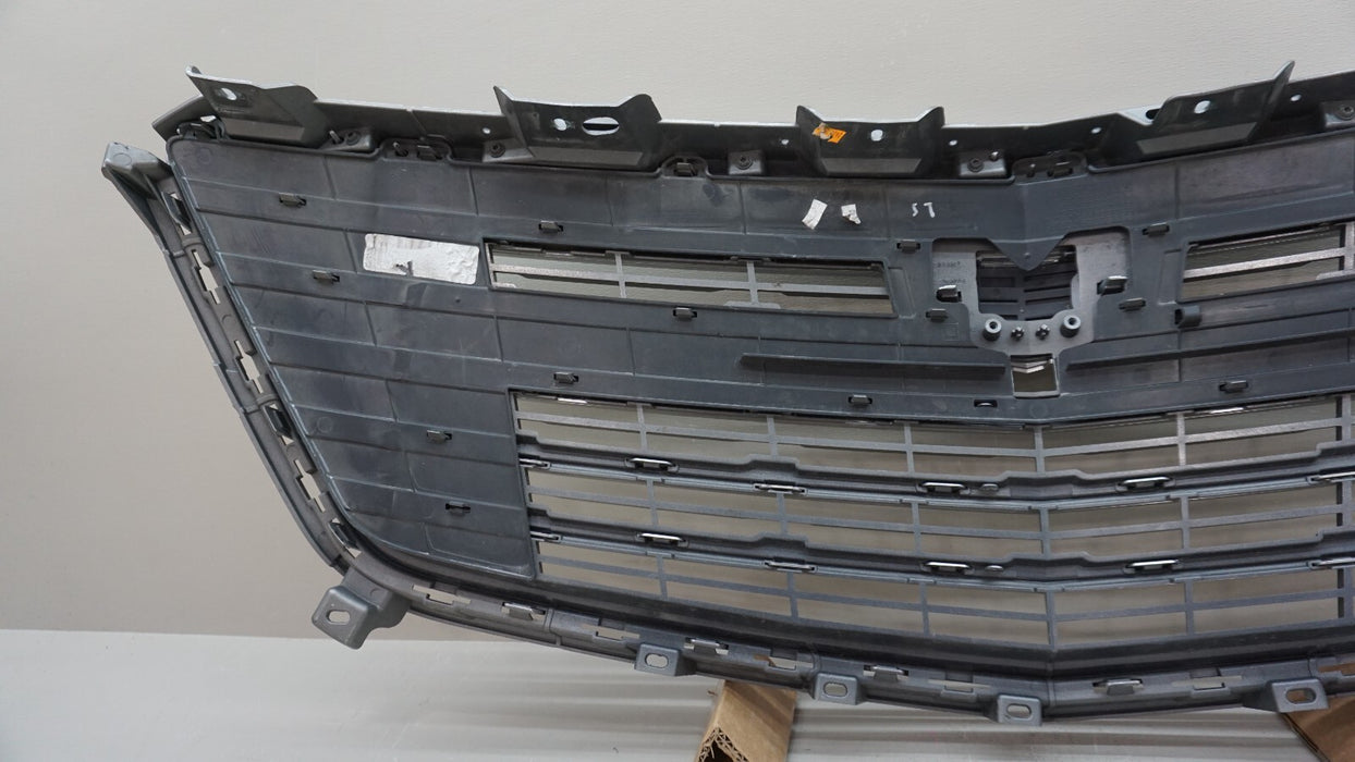 2017-2019 CADILLAC XT5 FRONT UPPER MAIN GRILLE 23383607 OEM 17 18 19