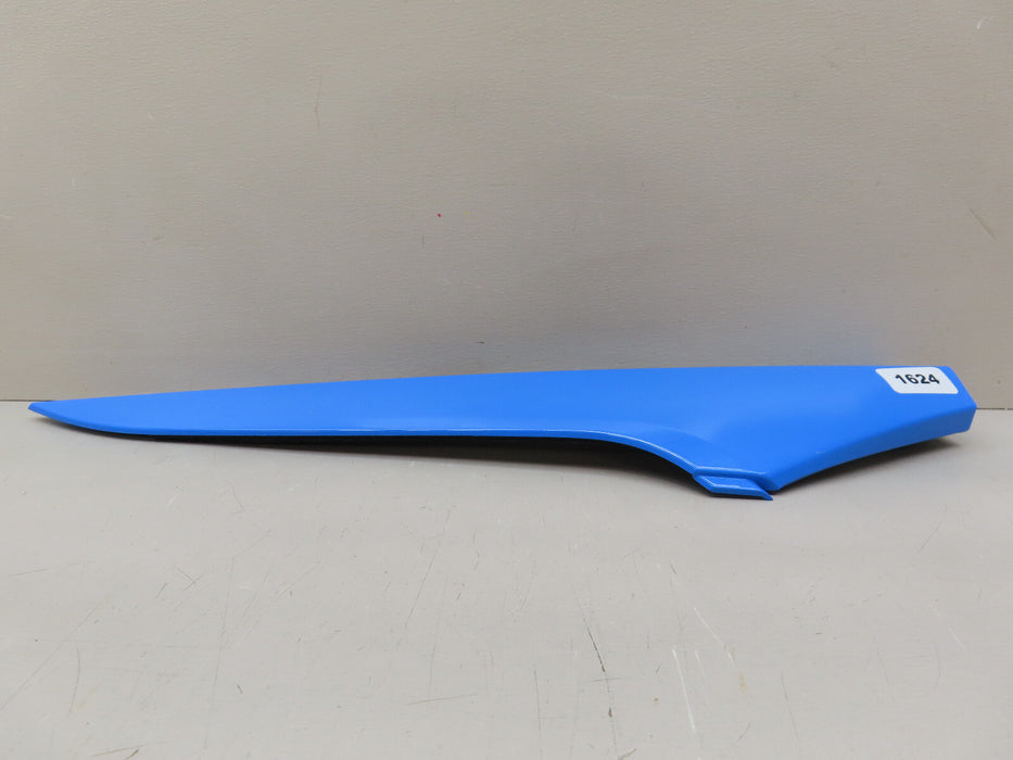 2023-2025 CHEVROLET CORVETTE Z06 RIGHT INNER BRACKET SCOOP RAPID OEM 85648660