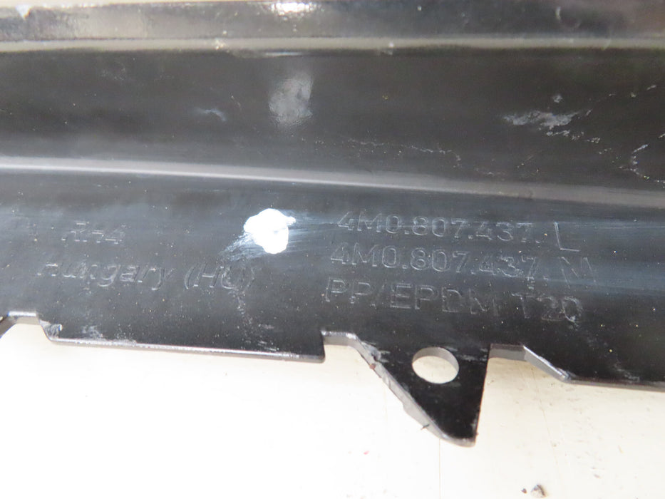 2016-2019 AUDI Q7 FRONT BUMPER COVER OEM 4M0807095E