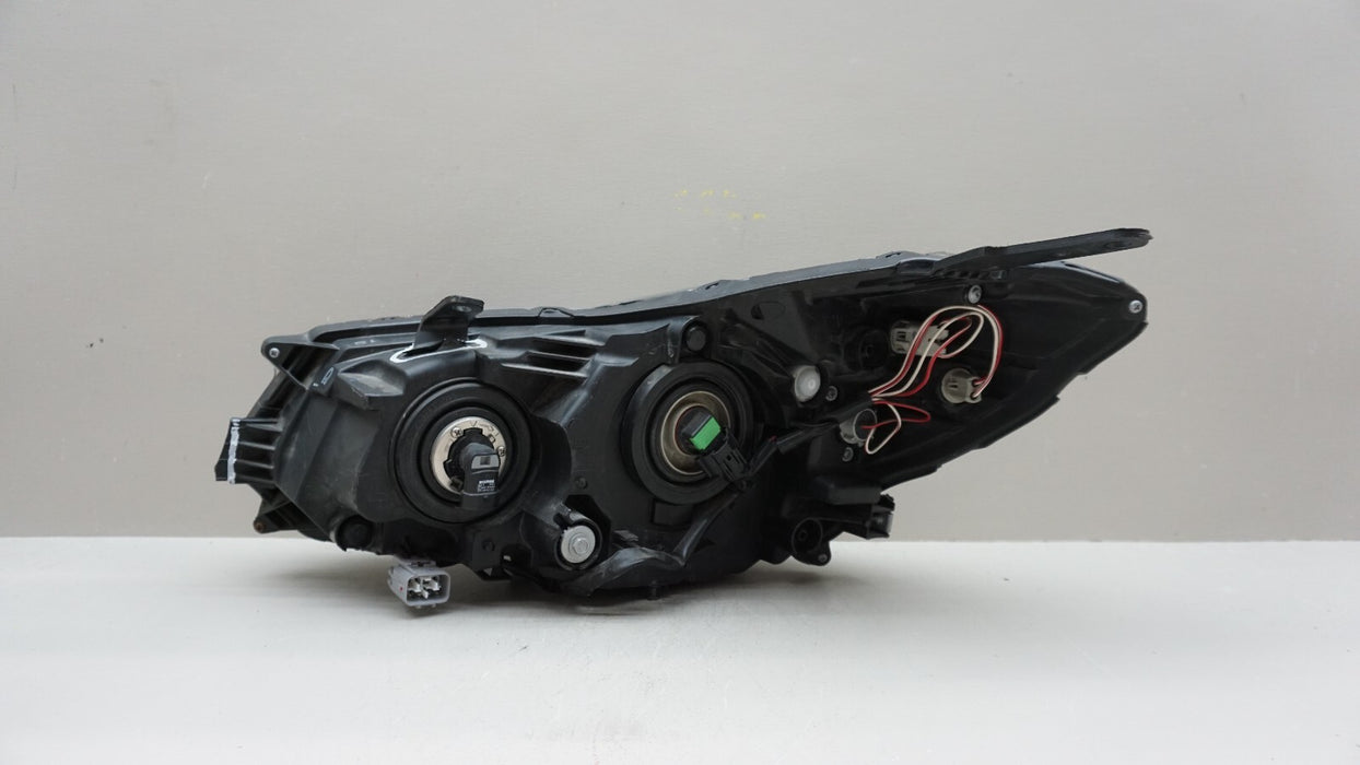 2016-2017 SUBARU CROSSTREK FRONT RIGHT PASSENGER SIDE HEADLIGHT HALOGEN OEM