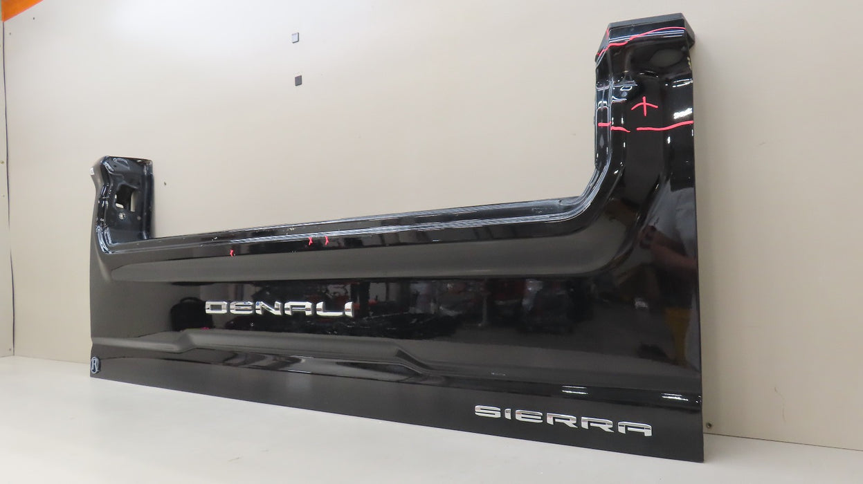 2020-2022 GMC SIERRA DENALI 2500 MULTI PRO TAILGATE LOWER OEM