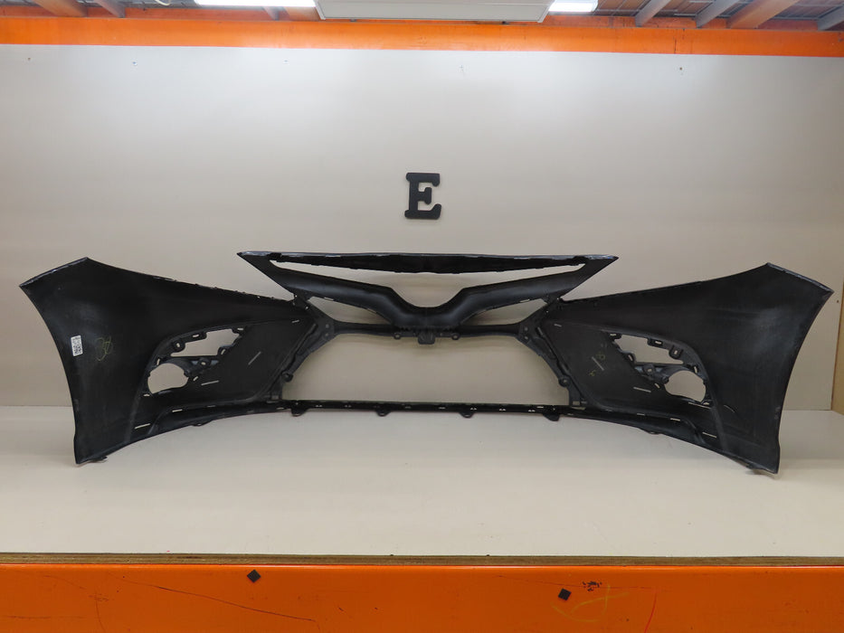 2018-2020 TOYOTA CAMRY FRONT BUMPER COVER OEM 52119-06E30