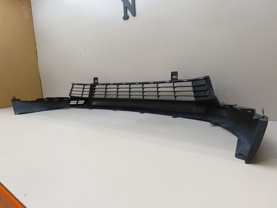 2017-2019 TOYOTA HIGHLANDER FRONT LOWER BUMPER COVER VALANCE OEM 52129-0E030