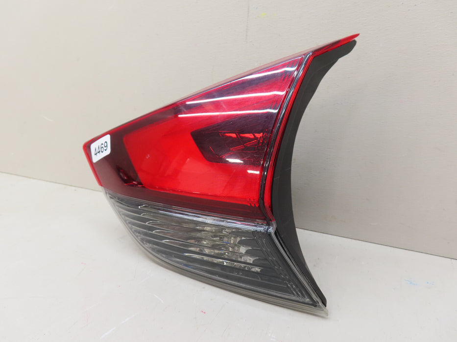 2017-2020 NISSAN ROGUE REAR RIGHT PASSENGER INNER TAIL LIGHT OEM